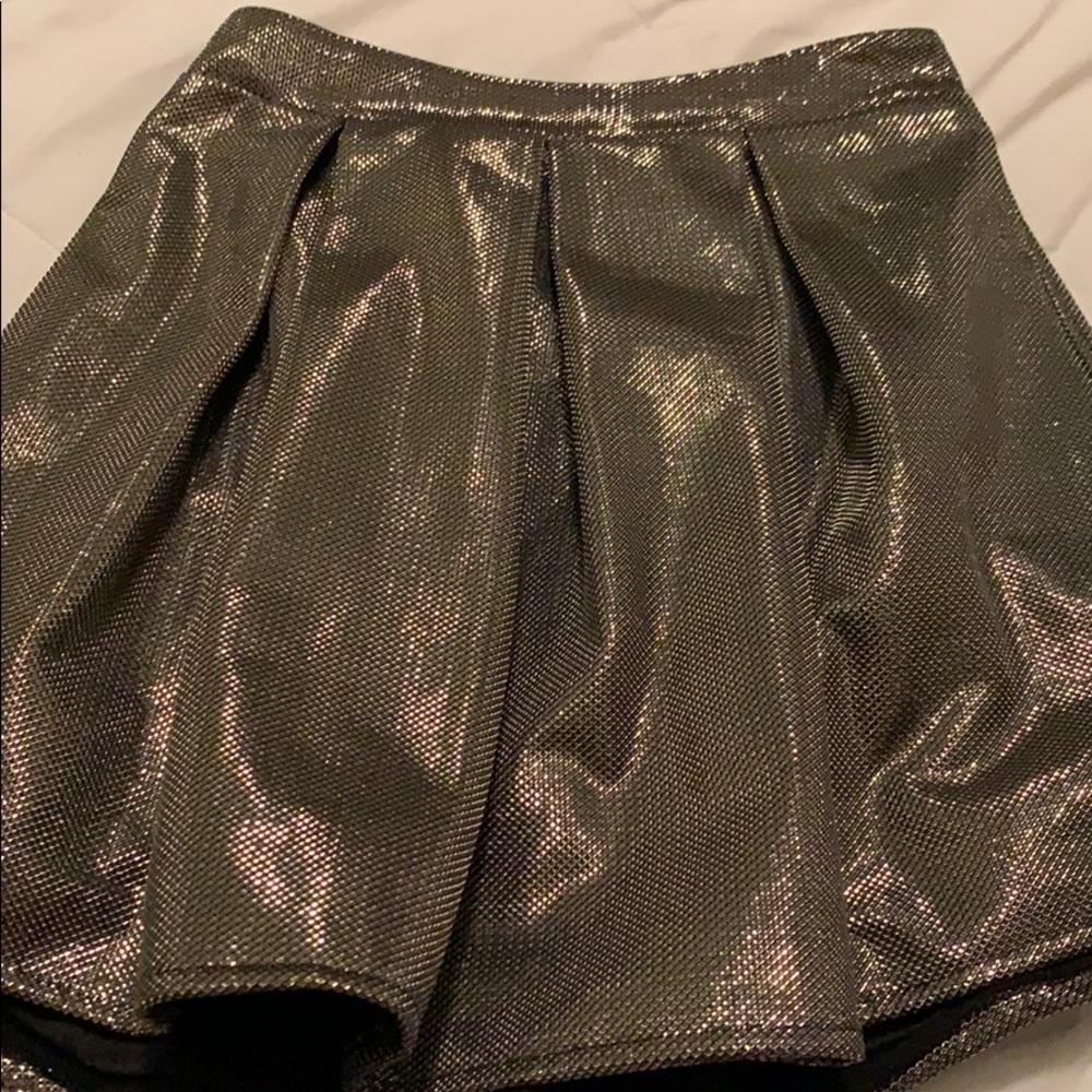 Charlotte Russe metallic skater skirt sz s
